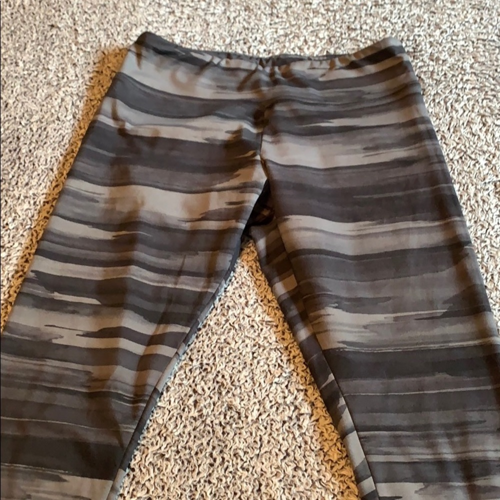 Bally Fitness crop pants